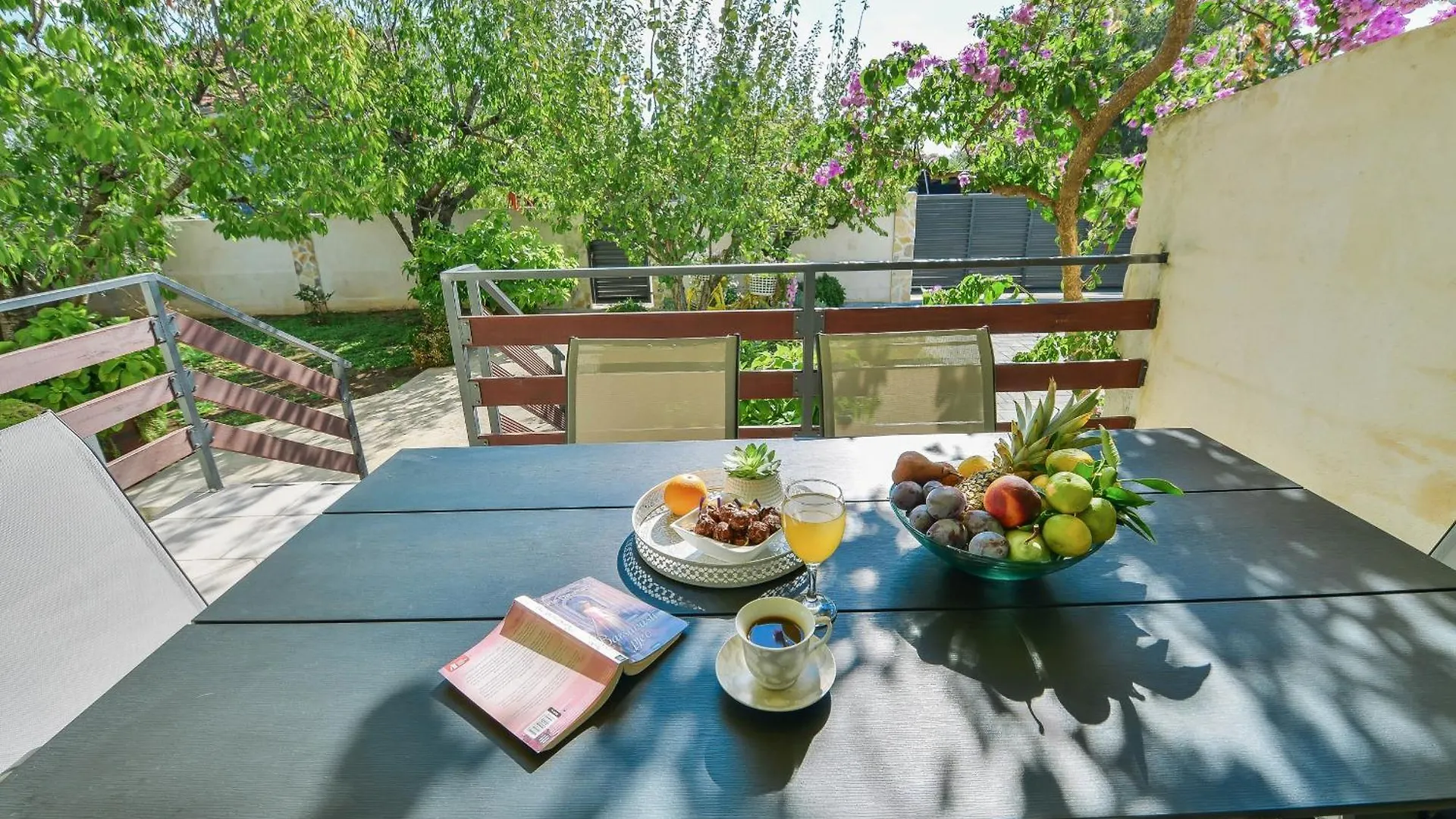 Holiday Home Antonia With Pool Galovac
