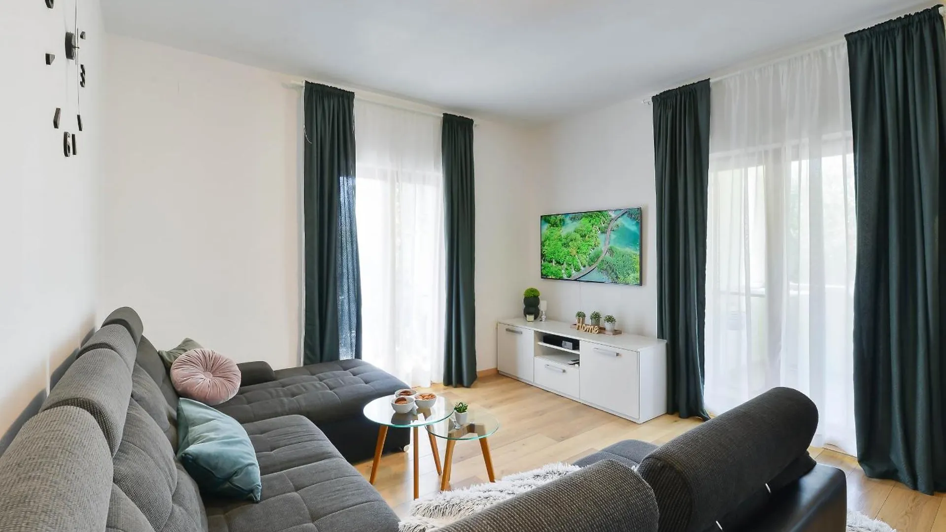 Holiday Home Antonia With Pool Galovac